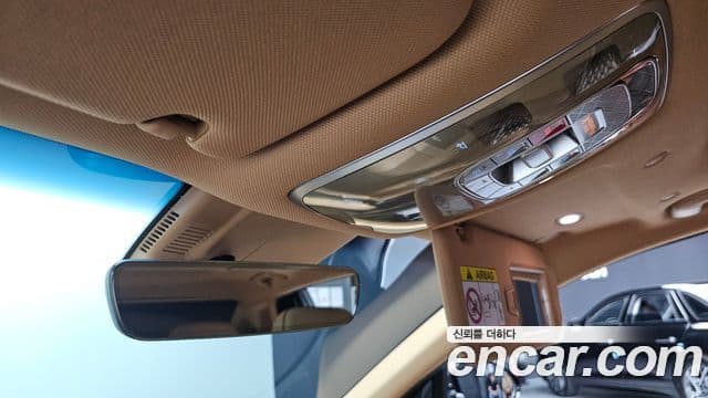 Genesis G90 2022 — Photo 26/39
