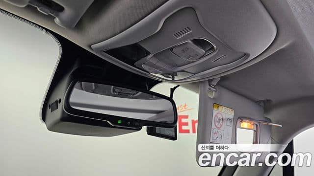 Jeep Renegade 2023 — Şəkil 18/20