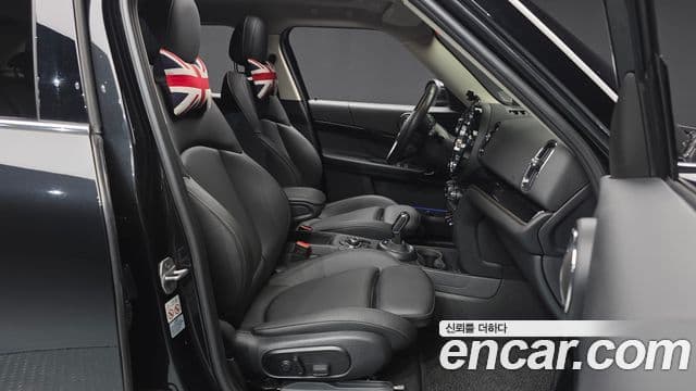 Mini Cooper Countryman 2023 — Photo 15/36