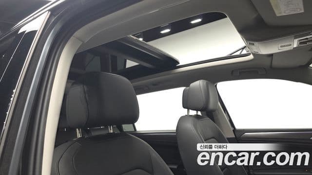 Volkswagen Tiguan Allspace 2023 — Şəkil 16/20