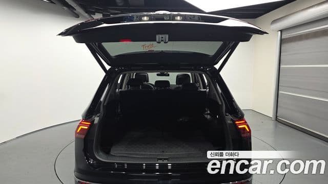 Volkswagen Tiguan Allspace 2023 — Şəkil 20/20