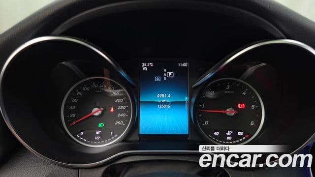 Mercedes-Benz C-Class 2018 — Şəkil 8/20