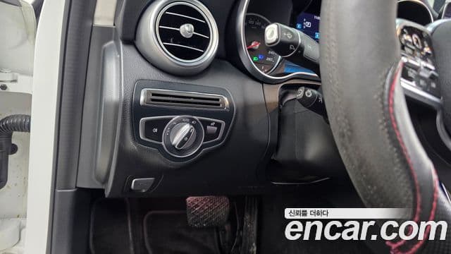 Mercedes-Benz C-Class 2018 — Şəkil 16/20