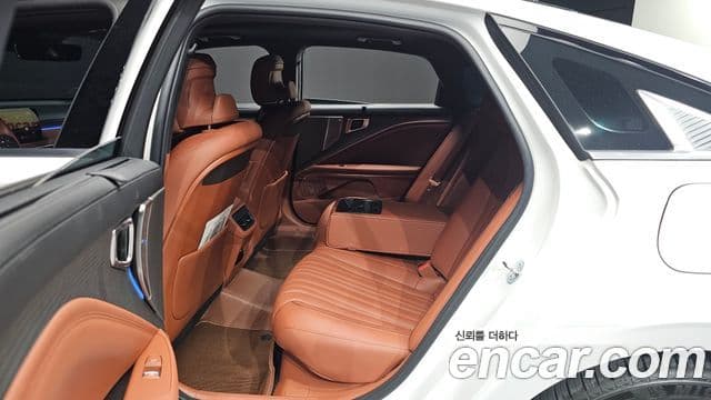 Kia K8 2025 — Şəkil 11/20