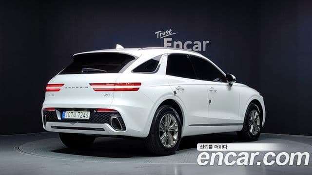 Genesis GV70 2021 — ფოტო 2/20