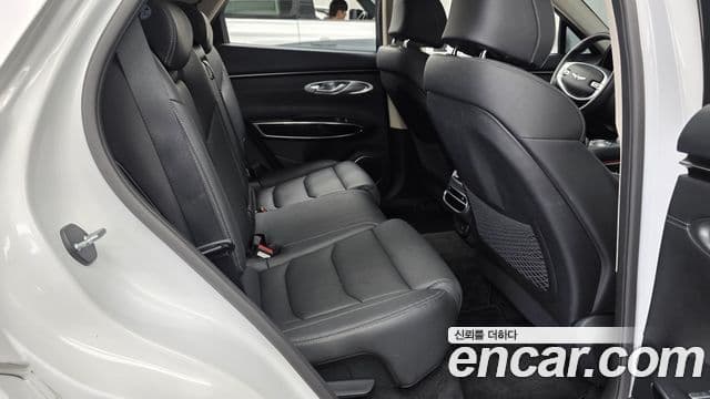 Genesis GV70 2021 — ფოტო 11/20