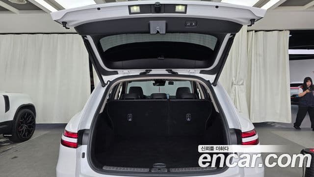 Genesis GV70 2021 — ფოტო 20/20