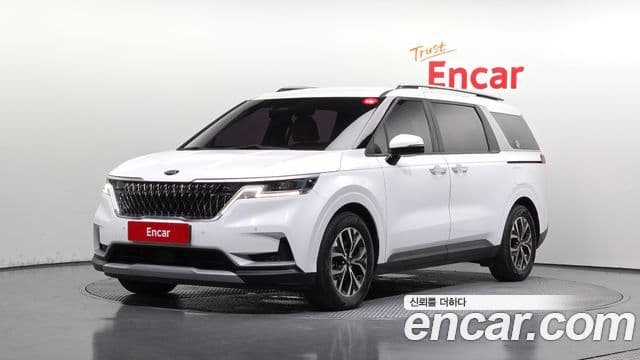 Kia Carnival 2021 — Фото 1/20