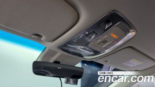 Genesis Electrified G80 2020 — фото 18 из 20