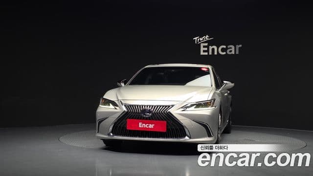 Lexus ES300h 2018 — Şəkil 3/20