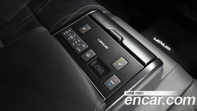Lexus ES300h 2018 — Şəkil 19/20