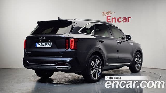Kia Sorento 2023 — Şəkil 2/20