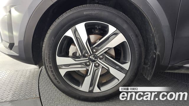 Kia Sorento 2023 — Şəkil 5/20