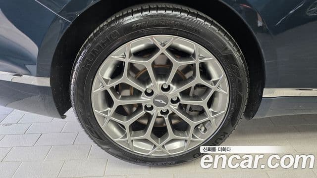 Genesis Electrified G80 2022 — фото 5 из 20
