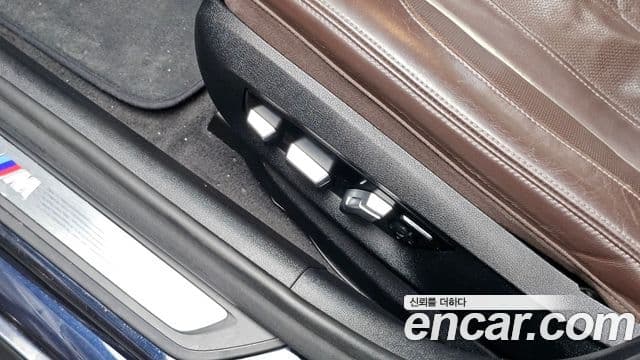 BMW 5 Series 2019 — ფოტო 19/20