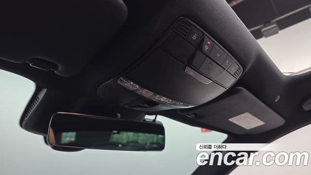 Mercedes-Benz E-Class 2023 — ფოტო 18/20