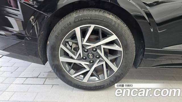 Hyundai Grandeur 2023 — ფოტო 5/20