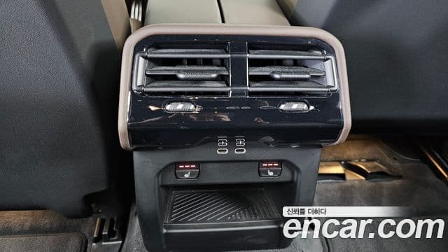BMW 5 Series 2025 — ფოტო 19/20