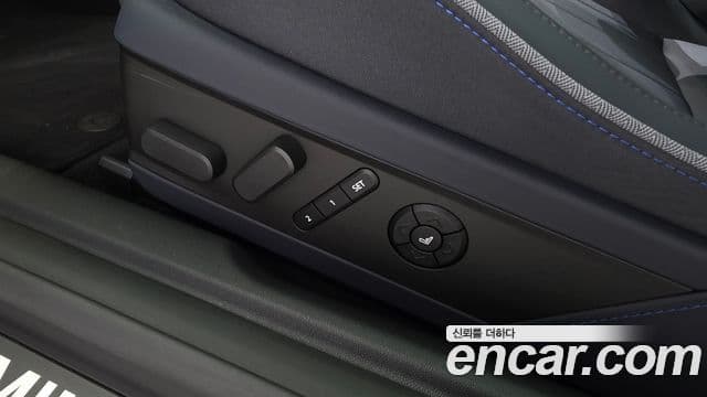 Mini Cooper Electric 2024 — ფოტო 4/38