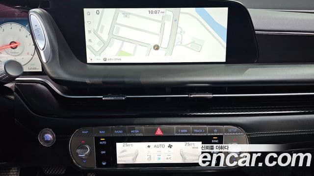 Genesis G90 2022 — Şəkil 13/20