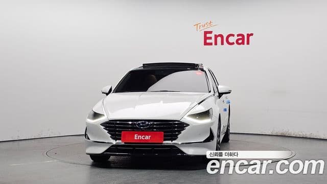 Hyundai Sonata 2019 — Фото 2/20