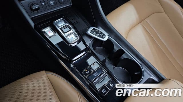 Hyundai Sonata 2019 — Фото 7/20