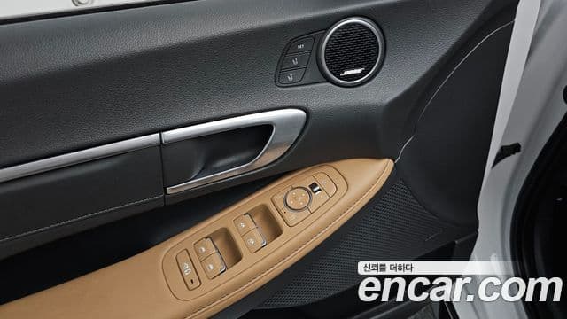 Hyundai Sonata 2019 — Фото 16/20