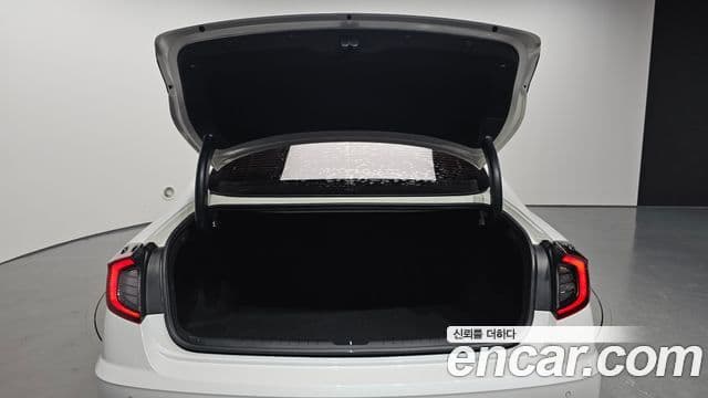 Hyundai Sonata 2019 — Фото 19/20