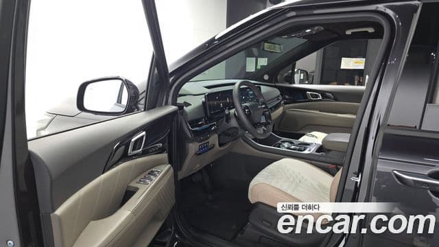 Kia Carnival 2025 — Şəkil 25/42