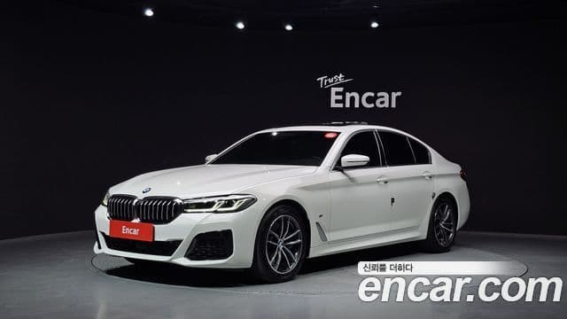 BMW 5 Series 2022 — ფოტო 1/20