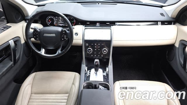 Land Rover Discovery Sport 2020 — Фото 7/20