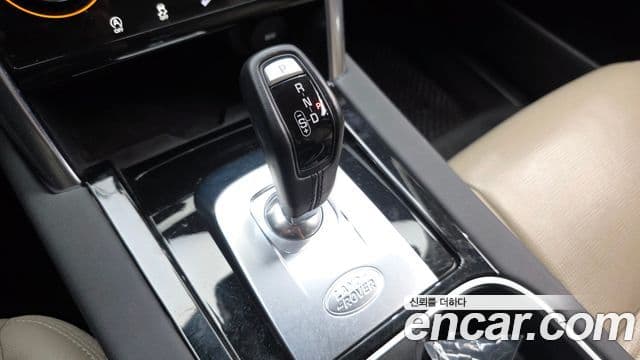 Land Rover Discovery Sport 2020 — Фото 9/20