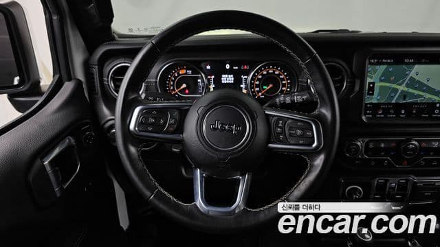 Jeep Wrangler 2022 — Şəkil 13/20