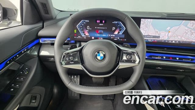 BMW 5 Series 2025 — ფოტო 13/20