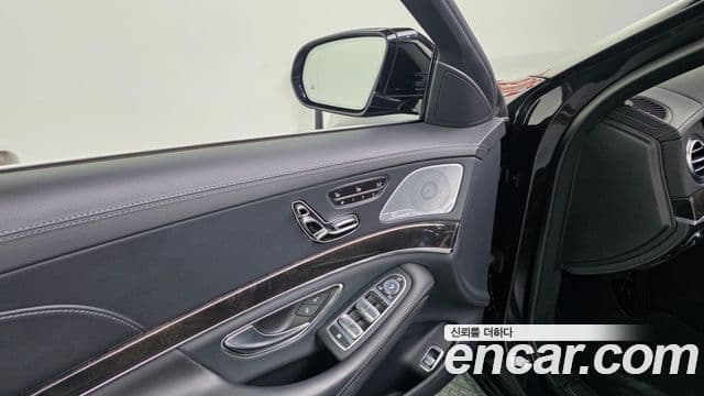 Mercedes-Benz S-Class 2018 — Photo 37/38
