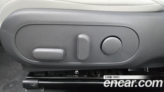 Hyundai Kona 2025 — Şəkil 17/20