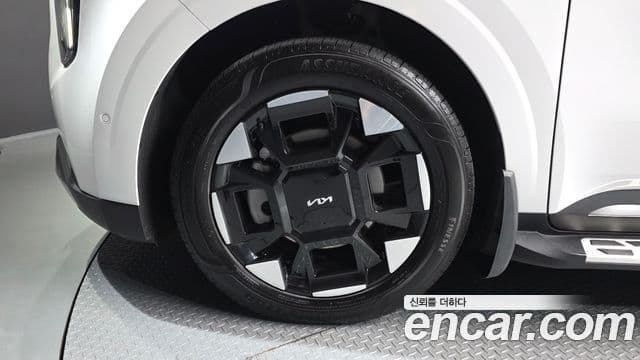 Kia Carnival 2025 — фото 5 из 20
