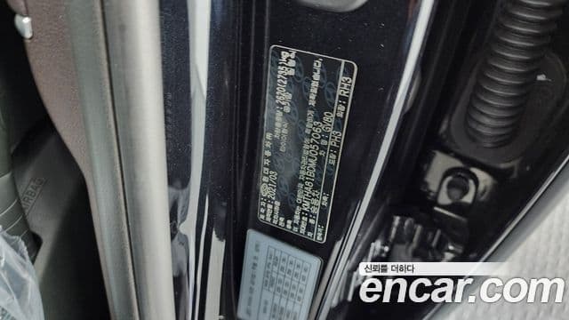 Genesis GV80 2021 — Photo 8/34