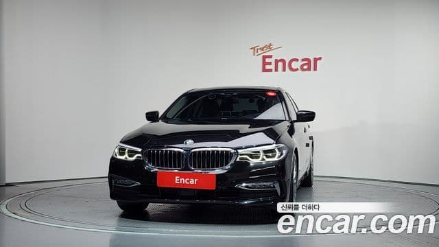 BMW 5 Series 2018 — ფოტო 3/20
