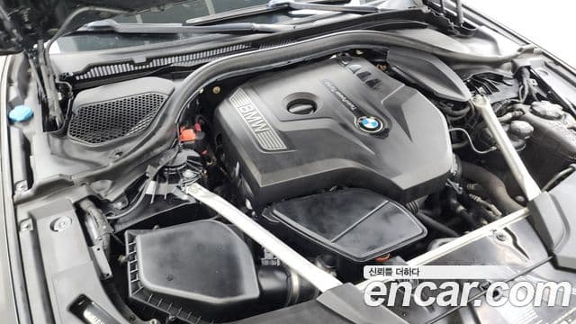 BMW 5 Series 2018 — ფოტო 6/20