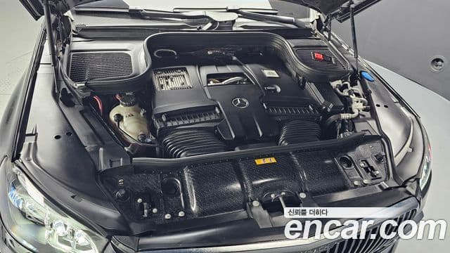 Mercedes-Benz GLS-Class 2023 — Photo 13/31