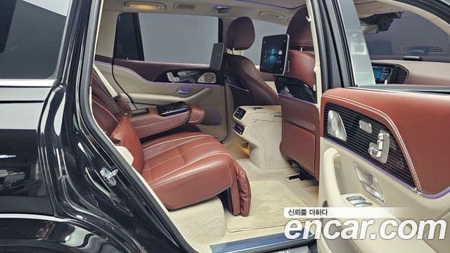 Mercedes-Benz GLS-Class 2023 — Photo 11/31