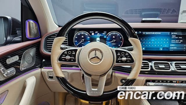 Mercedes-Benz GLS-Class 2023 — Photo 28/31