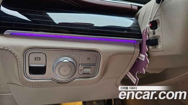 Mercedes-Benz GLS-Class 2023 — Photo 5/31