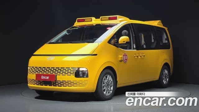 Hyundai Staria 2025 — Şəkil 1/20