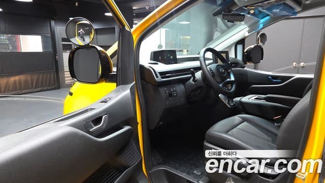Hyundai Staria 2025 — Şəkil 10/20