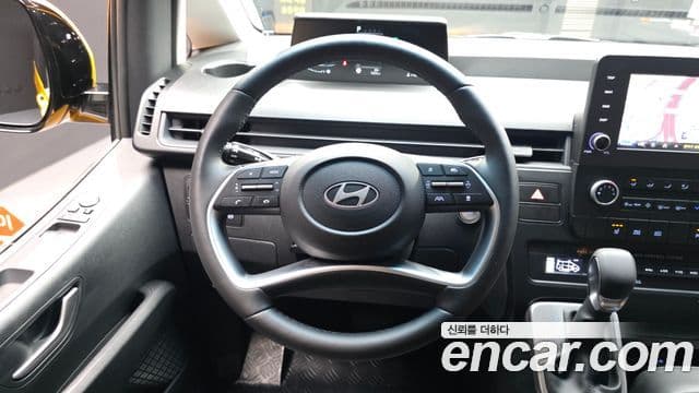 Hyundai Staria 2025 — ფოტო 14/20