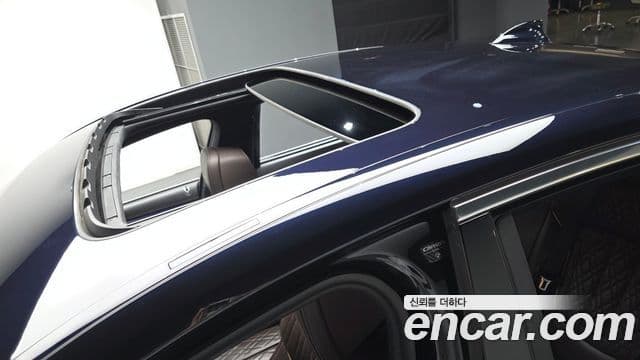 BMW 7 Series 2021 — ფოტო 15/20