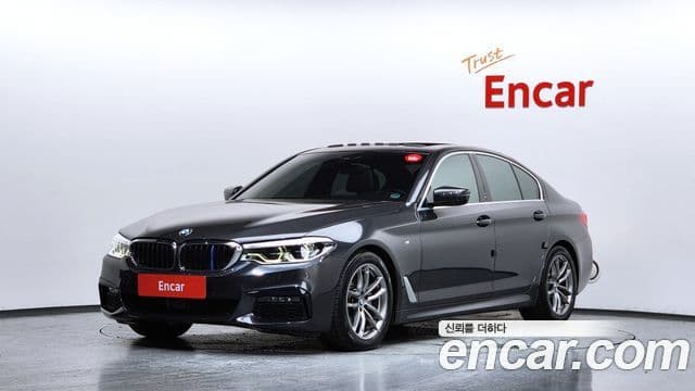 BMW 5 Series 2020 — Фото 1/20