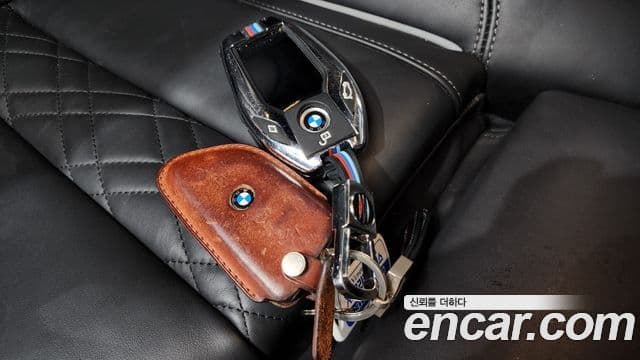 BMW 5 Series 2020 — Фото 16/20